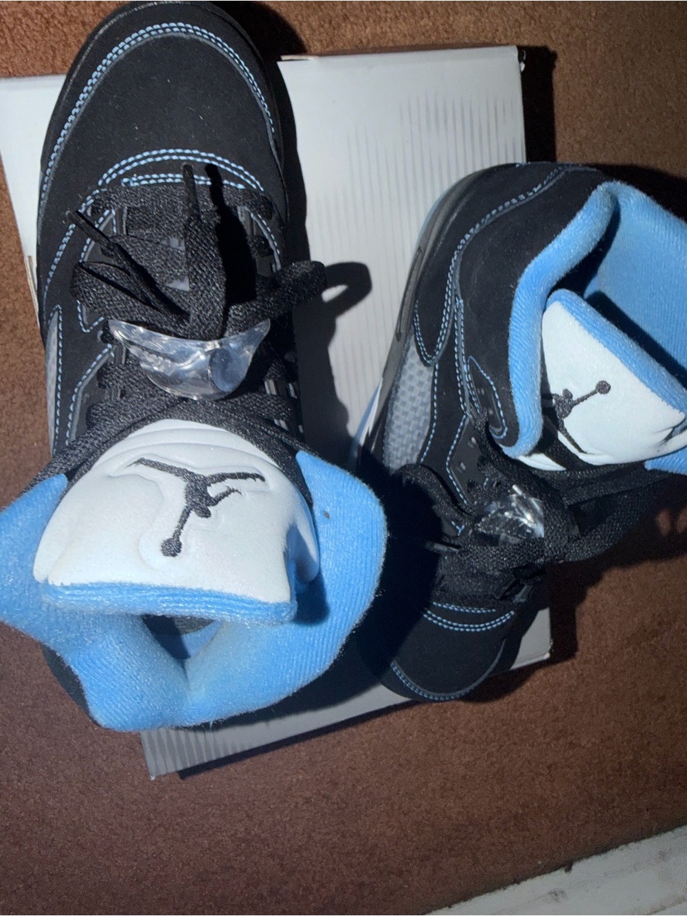 Jordan 5 Retro
Black University Blue (2026) (GS)